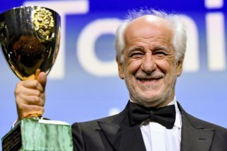 L'acteur Toni Servillo a tenu le rôle d'un président veuf dans "La Grazia". KEYSTONE/EPA/ETTORE FERRARI